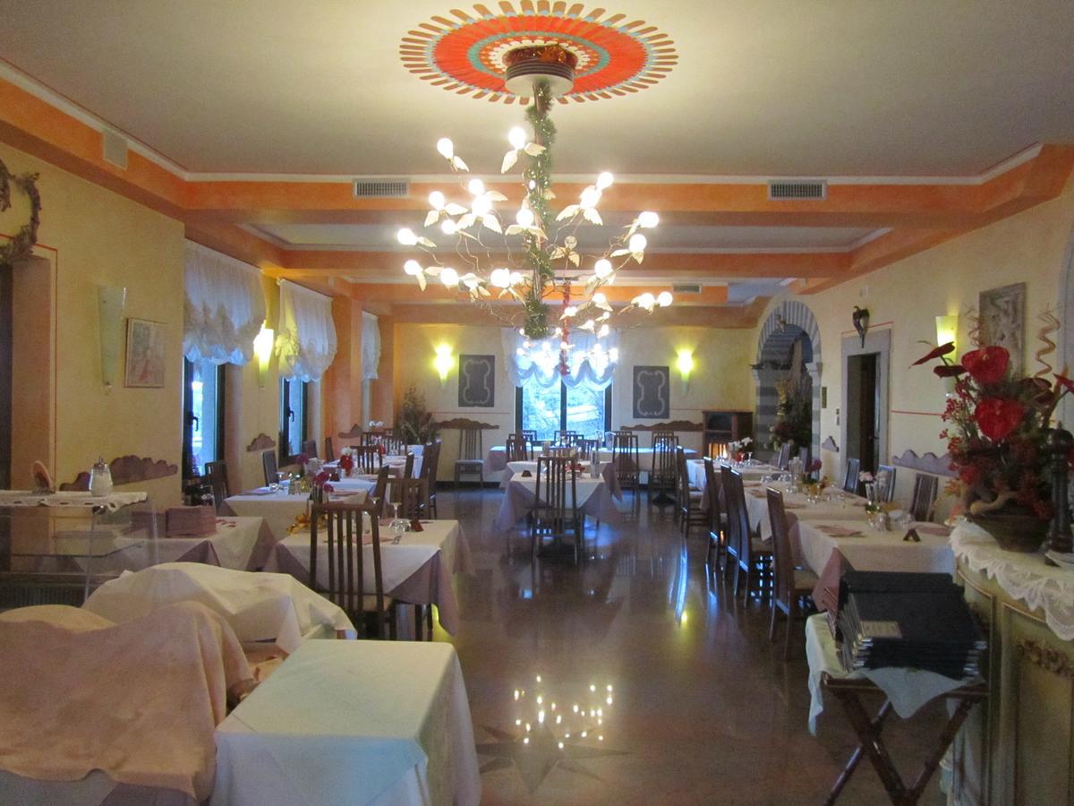 Albergo Ristorante Conca Azzurra Colico Bagian luar foto