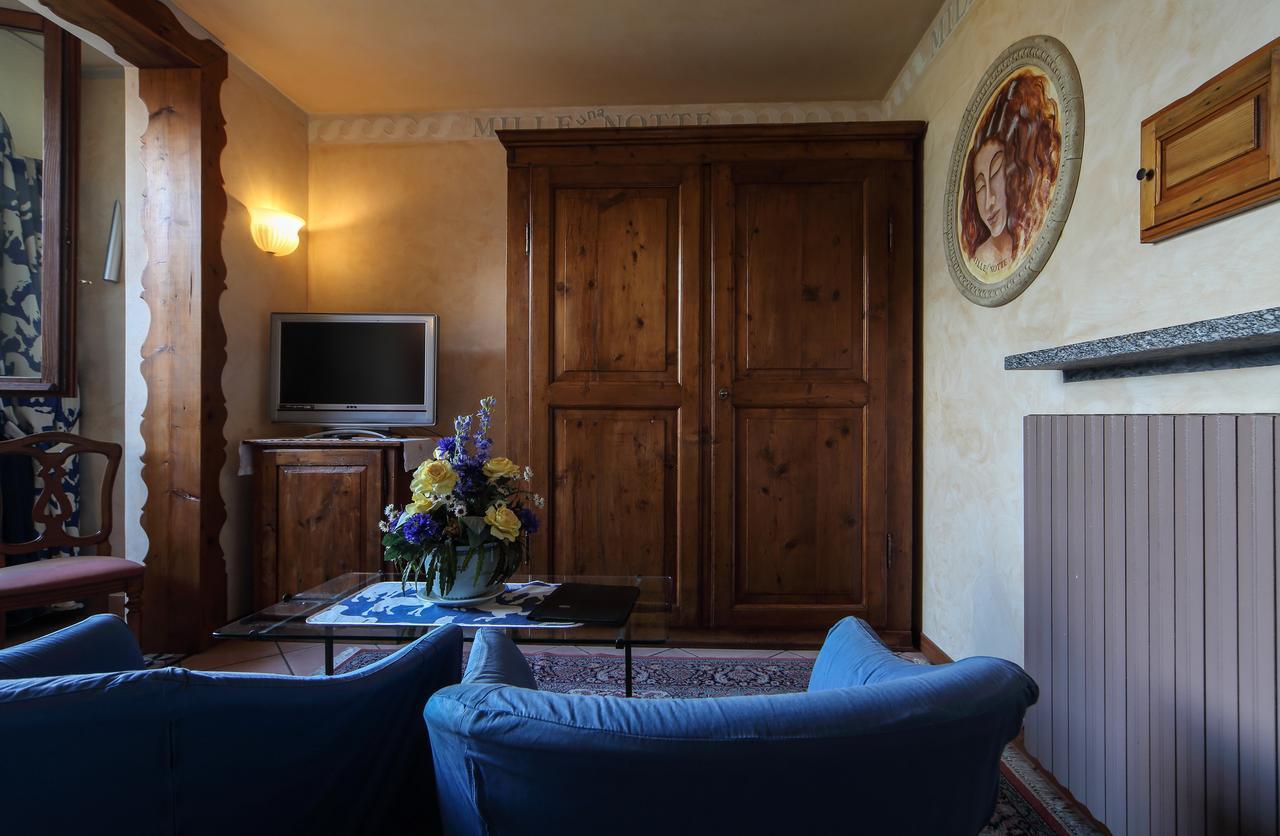 Albergo Ristorante Conca Azzurra Colico Bagian luar foto